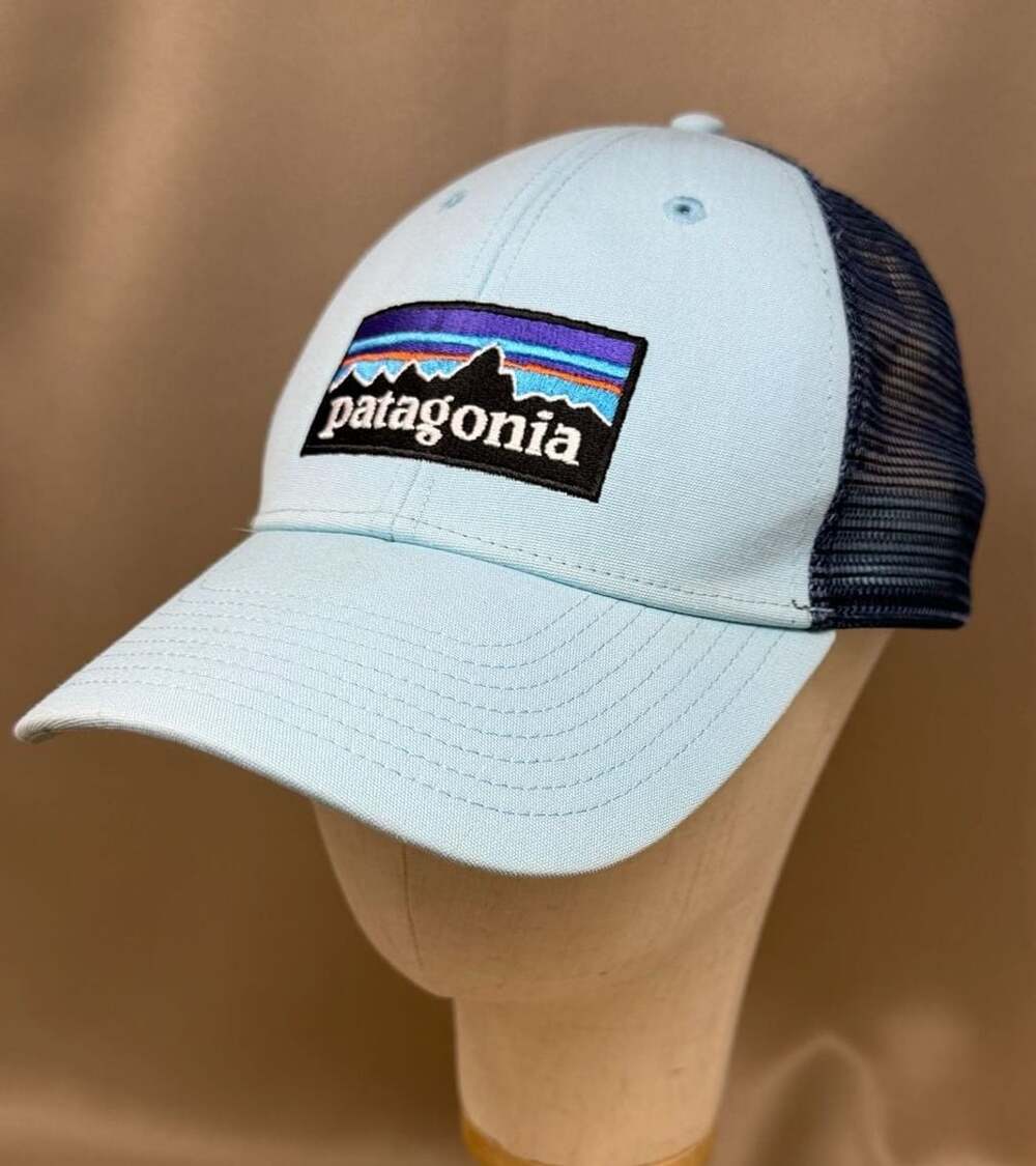Patagonia P-6 Logo LoPro Trucker Hat 38016 Blue Navy Mesh Snapback OS